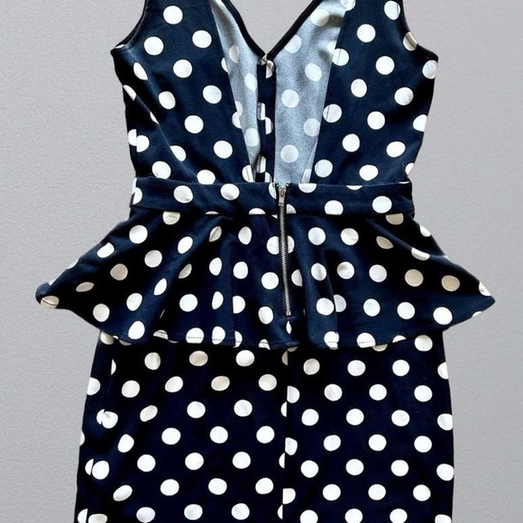 H&M Peplum Dress - Picture 4 of 5